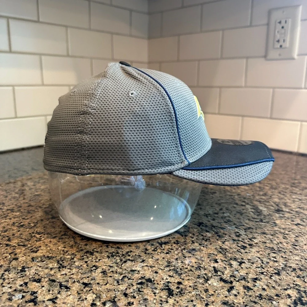 St. Louis‎ Rams NFL New Era 39THIRTY Cap Hat  Flex Fit Small Medium Gray